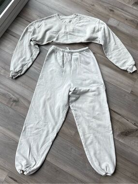 Joah Brown cream sweatshirt and jogger set
